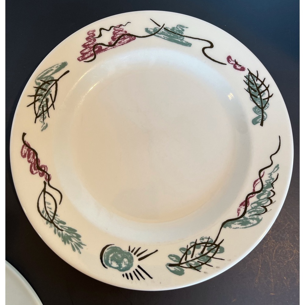 Homer Laughlin Restaurant Ware Dinner Plates - Black Leave Lines